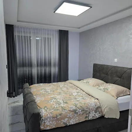 Zeezicht, Volledig Gerenoveerd Luxe Apartamento *
